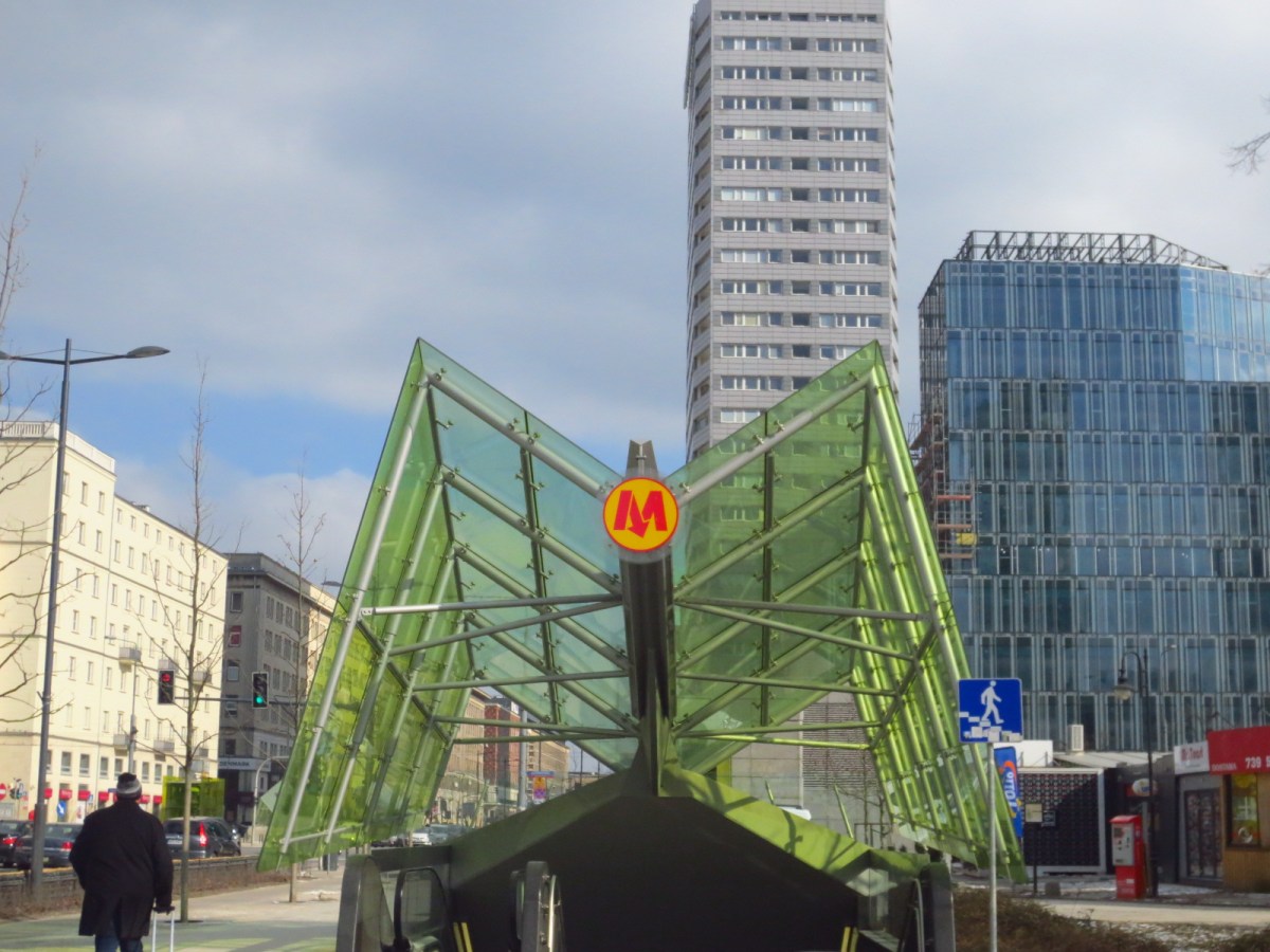 Cookie FM Nirina Warsaw Holiday Diary