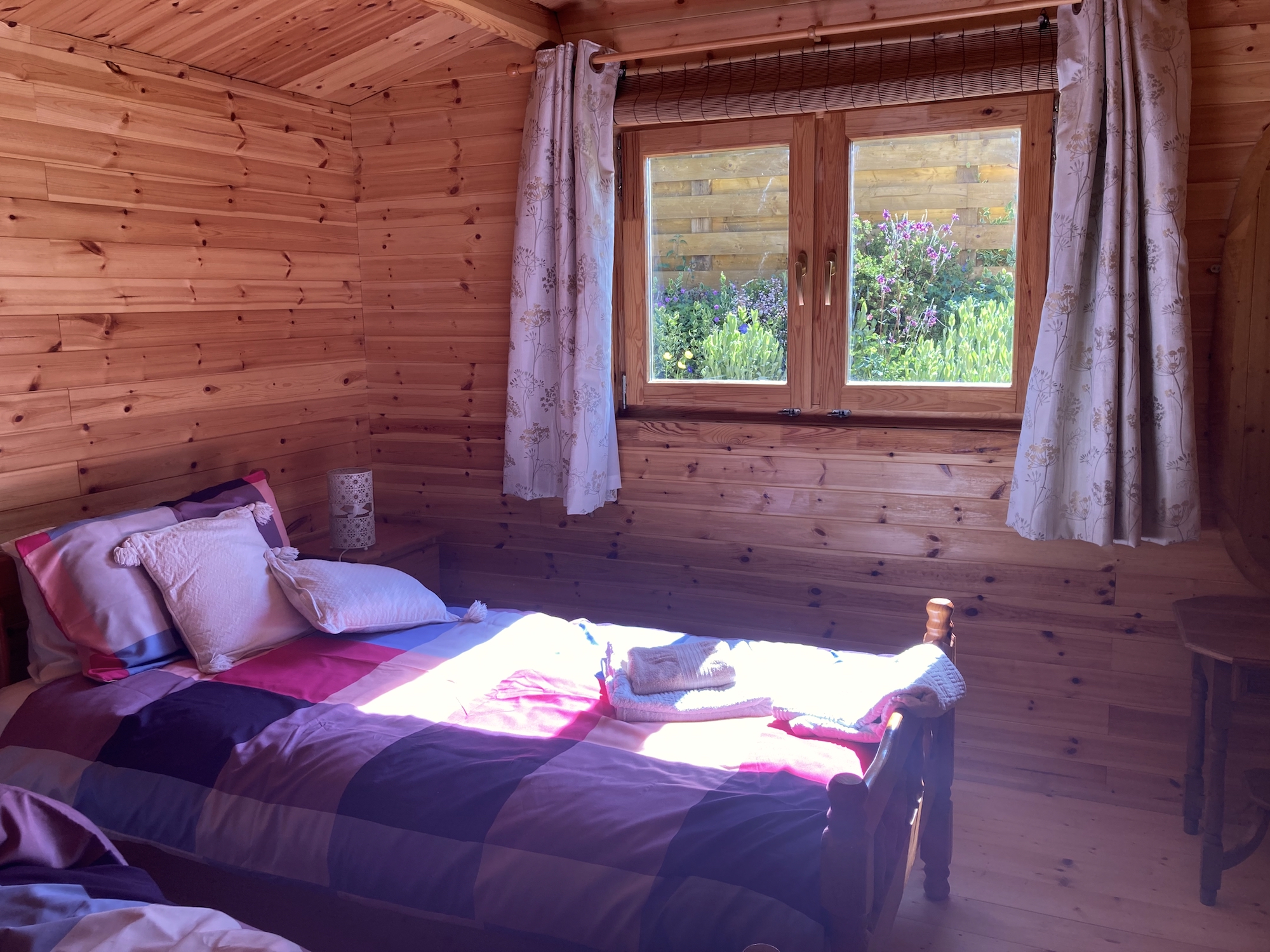 Airbnb Shillelagh Wicklow Cookie FM Nirina-2
